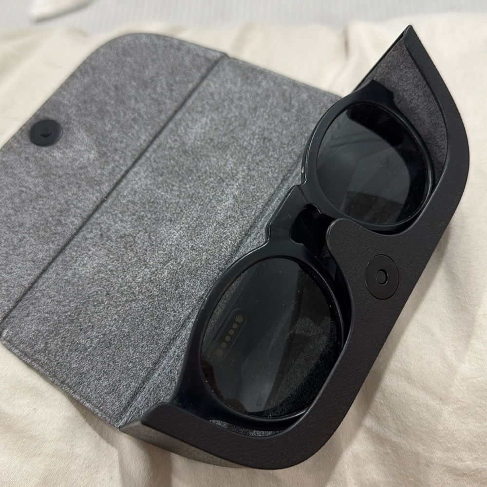 BOSE audio Bluetooth sunglasses